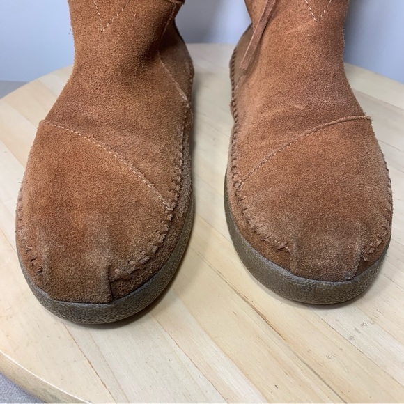 Toms Suede Leather Fleeced Moccasin Boots Rusty Brown Sz 8 Fleece Lining Native - Picture 5 of 16